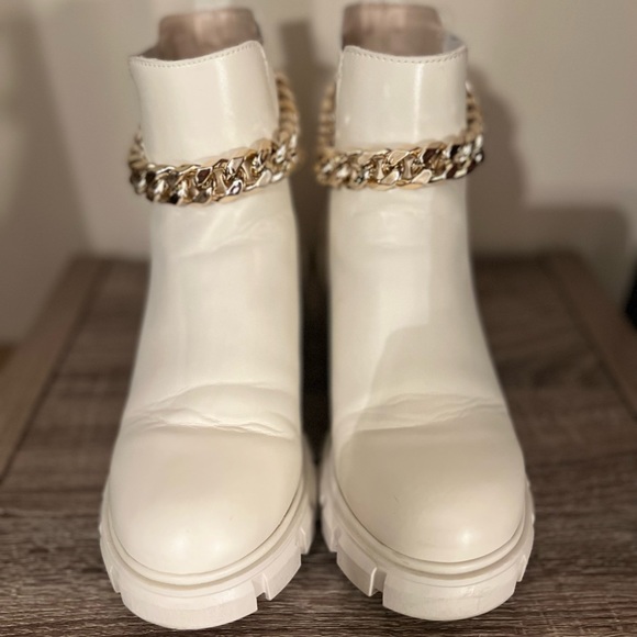 Steve Madden “Hamlet-C” Bone boot with chain - Picture 2 of 4